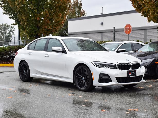 2020 BMW 3 Series 330i xDrive - Parking Sensors, Navigation, Sunroof image 8