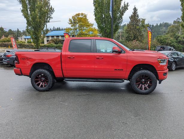 2022 Ram 1500 GT - 5.7L V8, Crew Cab, Short Bed, 4x4 image 5