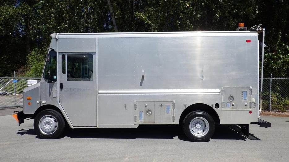 2007 Morgan Olson W42 Workhorse Step Van display photo