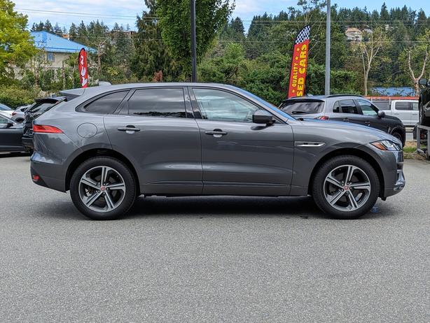 2018 Jaguar F-Pace 30t R-Sport - No Accidents, Navigation, Sunroof image 5