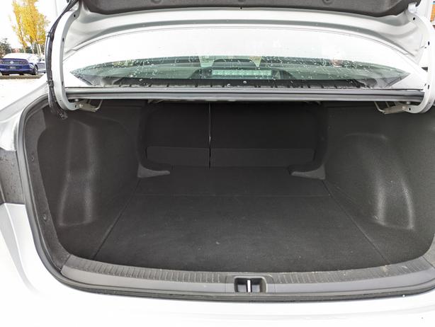 2022 Toyota Corolla LE - Heated Front Seats, Rearview Camera image 8