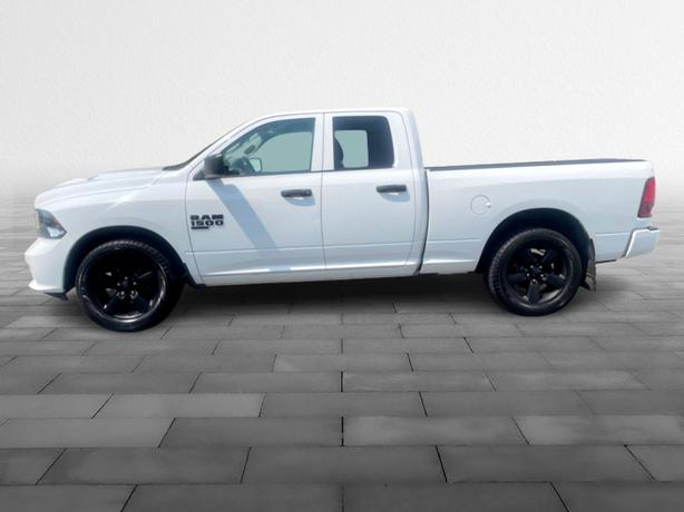 2021 RAM 1500 Classic Tradesman image 3