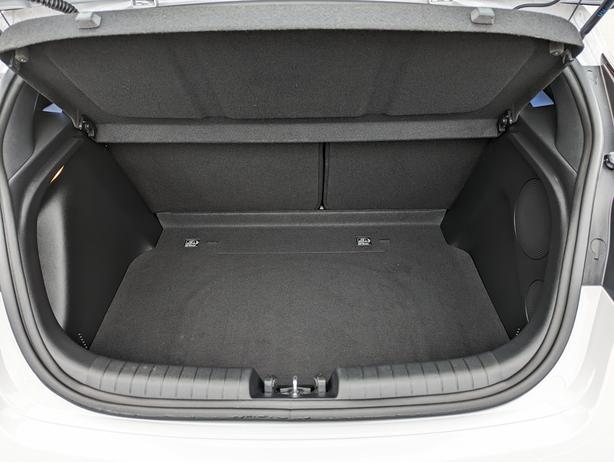 2021 Hyundai Veloster N - BC Only, Navigation, Heated Seats image 8