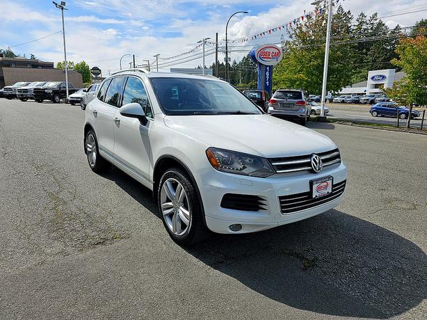 2012 Volkswagen  Touareg Highline image 1