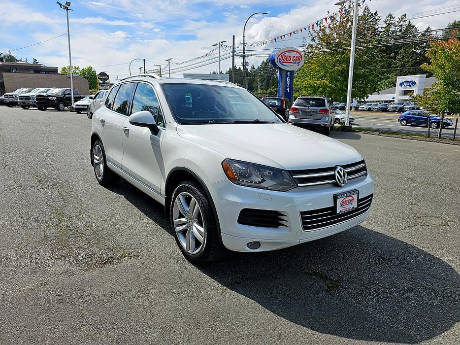 2012 Volkswagen  Touareg Highline display photo