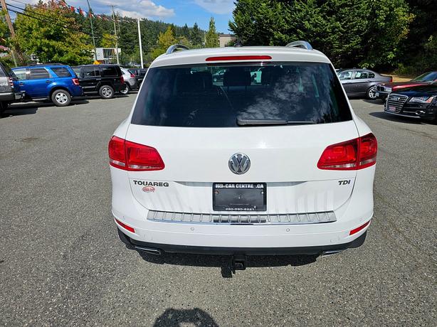 2012 Volkswagen  Touareg Highline image 5