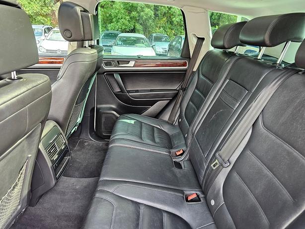 2012 Volkswagen  Touareg Highline image 8