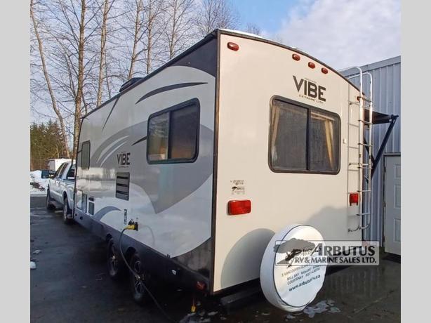 Used 2016 Forest River RV Vibe 207RD image 3