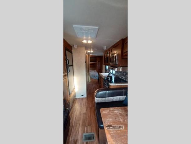 Used 2016 Forest River RV Vibe 207RD image 6