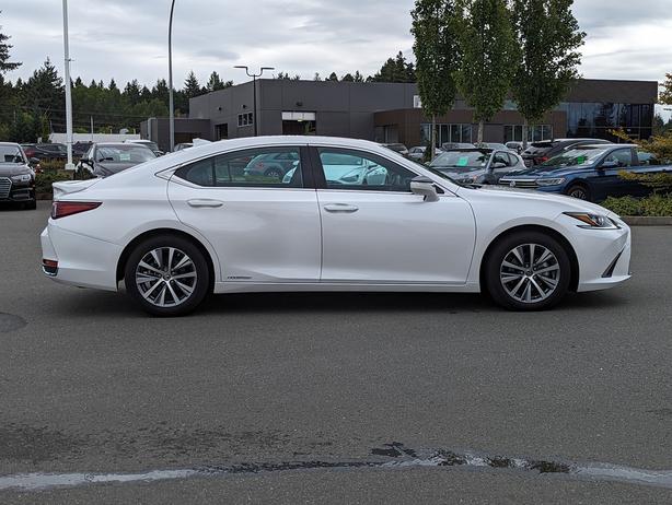 2021 Lexus ES 300h - No Accidents, Hybrid, Sunroof, Navigation image 5