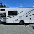 Used 2013 Thor Majestic 23A thumbnail image 2