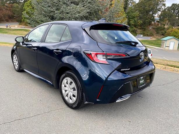 2021 Toyota  Corolla Hatchback image 3