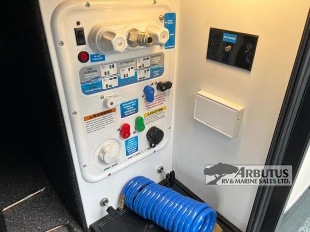 Used 2019 Grand Design Reflection 337RLS image 5