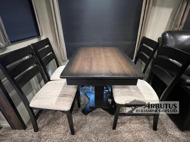 Used 2019 Grand Design Reflection 337RLS image 8