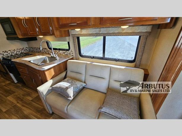 Used 2019 Coachmen RV Pursuit Precision 29SS image 8