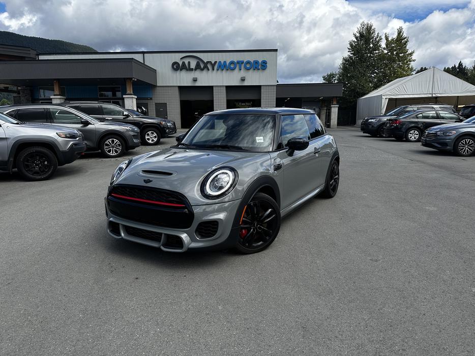 2021 MINI John Cooper Works 2D Hatchback 2.0L 16V TwinPower Turbo Man FWD display photo