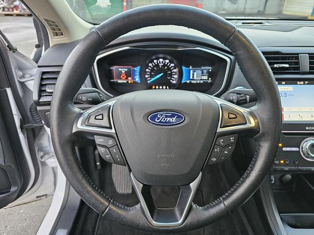 2019 Ford Fusion Energi Titanium FWD-SiriusXM,Memory seat,dual zone A/C image 6