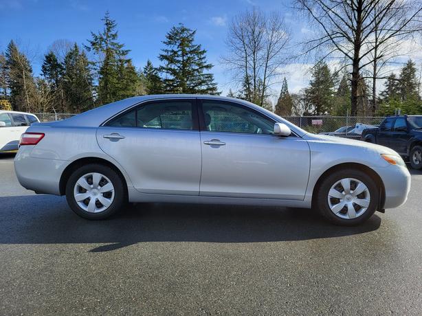 2007 Toyota Camry 4dr Sdn 2.4L I4 Auto SE 4D image 6