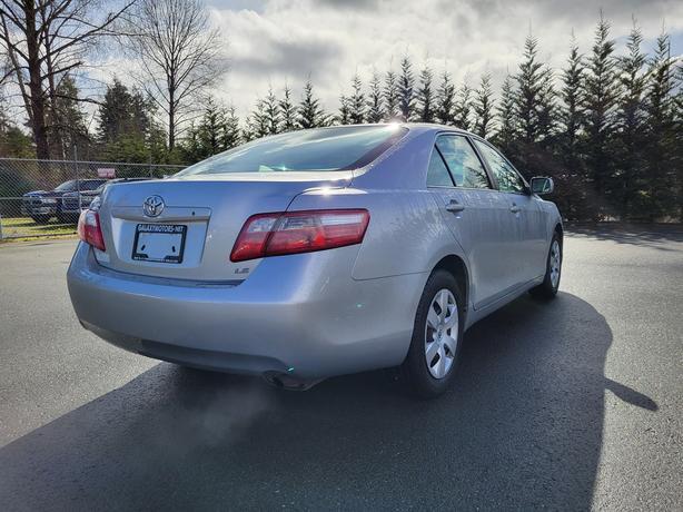 2007 Toyota Camry 4dr Sdn 2.4L I4 Auto SE 4D image 7
