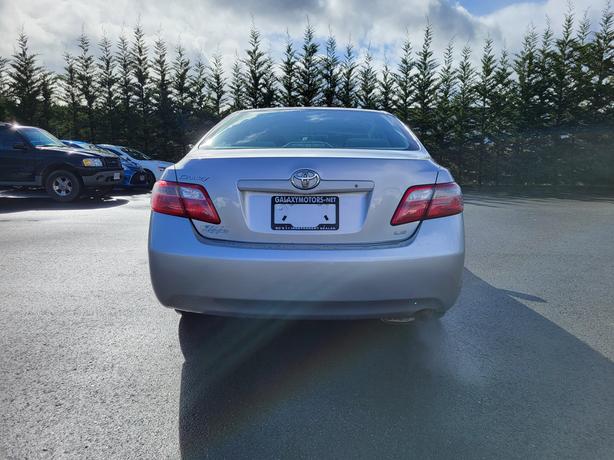 2007 Toyota Camry 4dr Sdn 2.4L I4 Auto SE 4D image 8