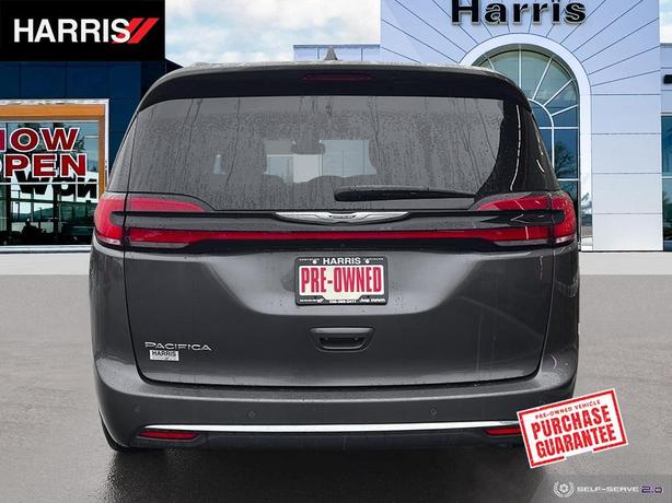 2021 CHRYSLER PACIFICA Touring-L FWD | No Reported Accidents! image 7