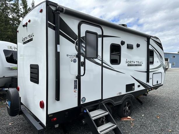 2021 Heartland North Trail Ultra-Lite 21RBSS image 4