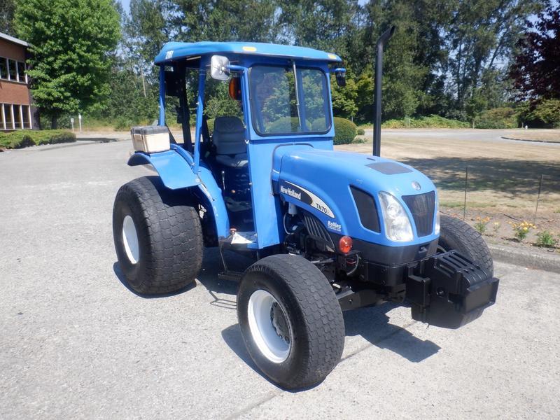 2006 New Holland TN70A 4 Wheel Drive Tractor Diesel display photo
