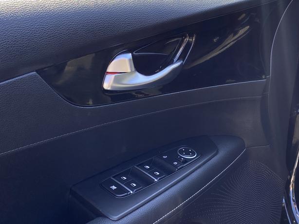 2023 Kia Forte EX FWD-Air Conditioning,Heated Seats & SW image 8