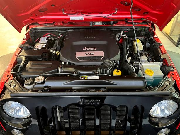 2016 Jeep  Wrangler Unlimited Sport 4WD image 7