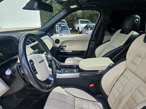 2016 Land Rover  Range Rover Sport Autobiography image 8