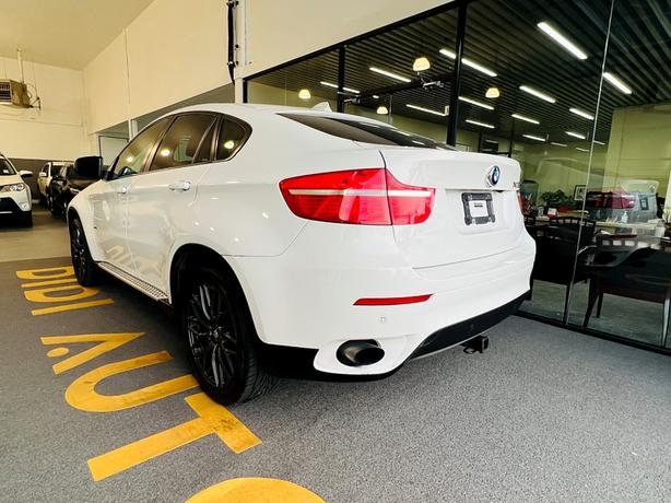 2011 BMW  X6 xDrive35i 35i AWD image 4