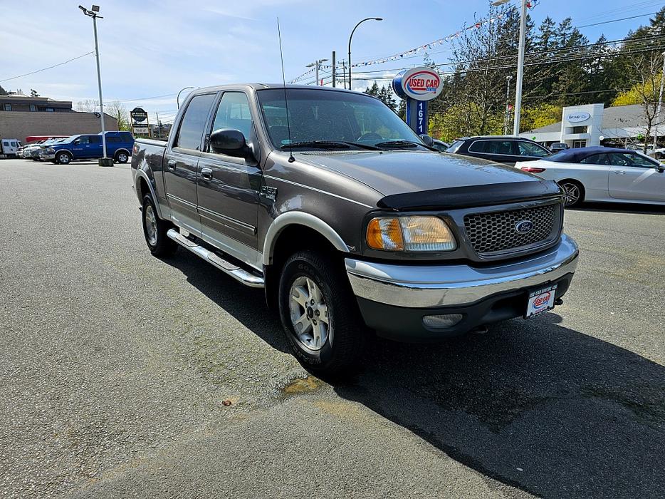2002 Ford  F-150 Lariat display photo