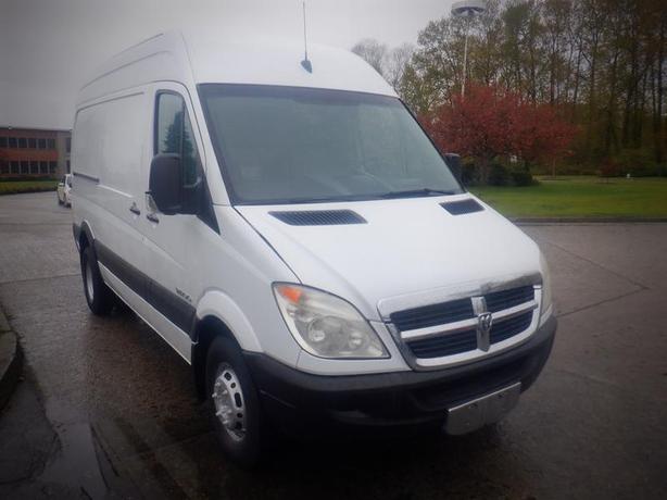 2007 Dodge Sprinter Van 3500 Cargo Van 144-inch WheeBase Diesel Dually image 4
