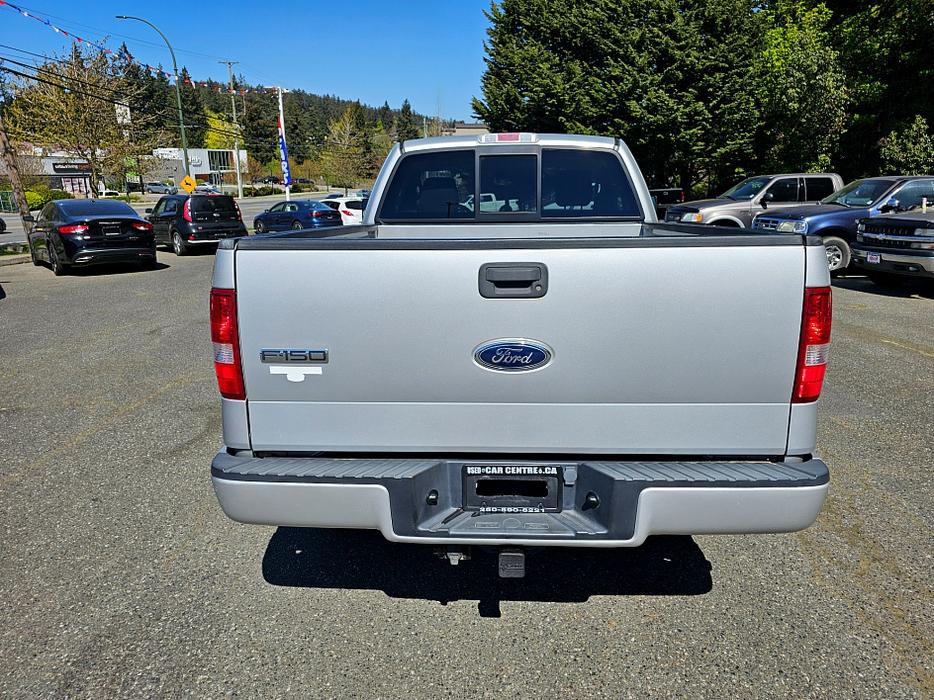 2004 Ford  F-150 XL display photo