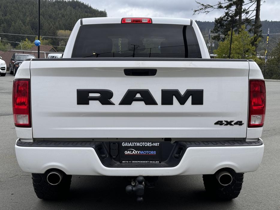 2020 Ram 1500 Classic ST 4WD-GPS Antenna,Heated Seats,Uconnect display photo