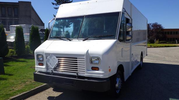 2015 Ford Utilimaster Cargo Step Van image 4