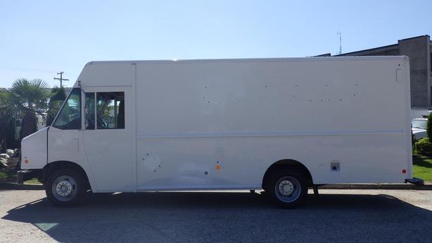 2015 Ford Utilimaster Cargo Step Van image 6