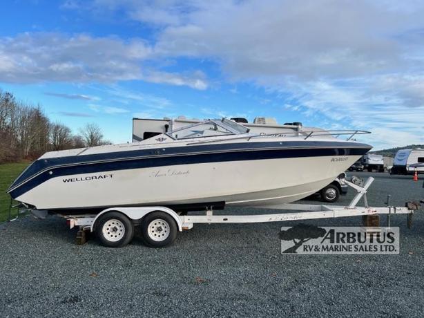 Used 1995 Wellcraft 232 BOAT image 4