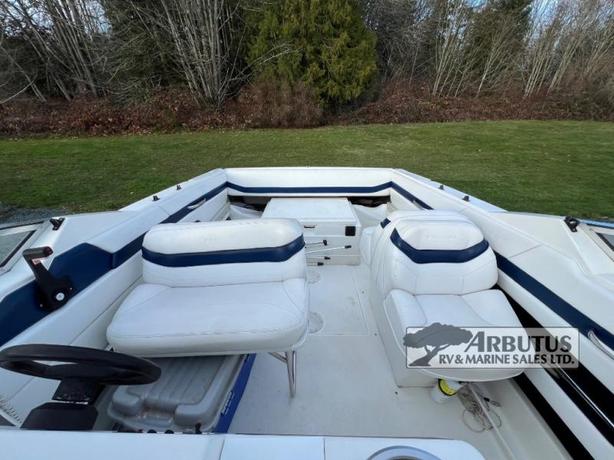 Used 1995 Wellcraft 232 BOAT image 8
