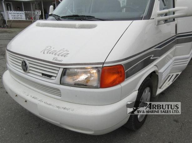 Used 1998 Winnebago Rialta 22FD image 4