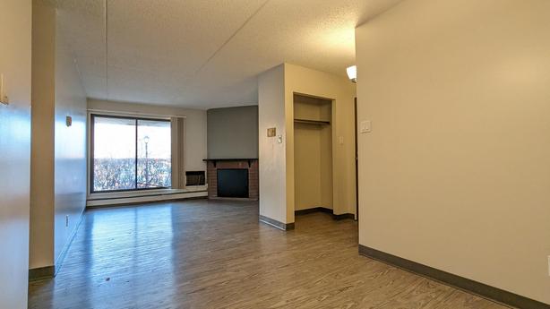 2 Bedroom Mainstreet Fairmont Village image 2