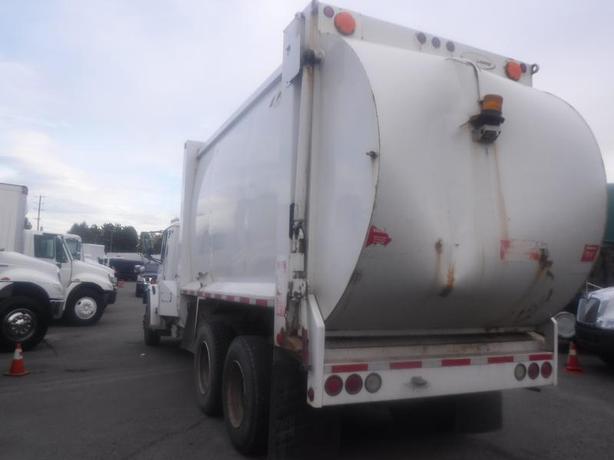 2003 Freightliner FL80 Garbage Truck Air Brakes Diesel image 3