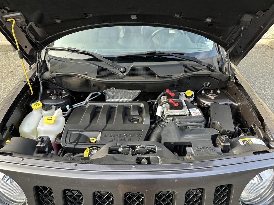 2016 Jeep Patriot display photo