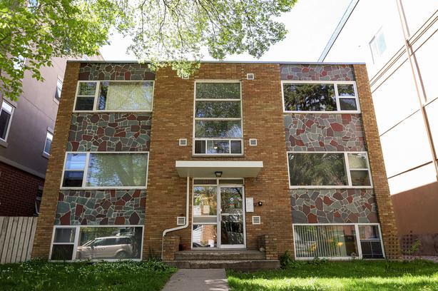 Studio Elmwood Manor Apartments image 2