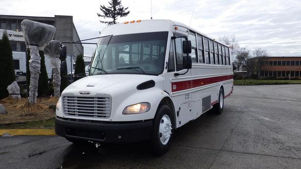 2015 Freightliner Thomas Built 32 Passenger Bus Dually Air Brakes Diesel image 4