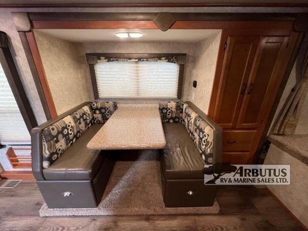 Used 2015 Adventurer LP (ALP) Eagle Cap Truck Camper 1165 image 8