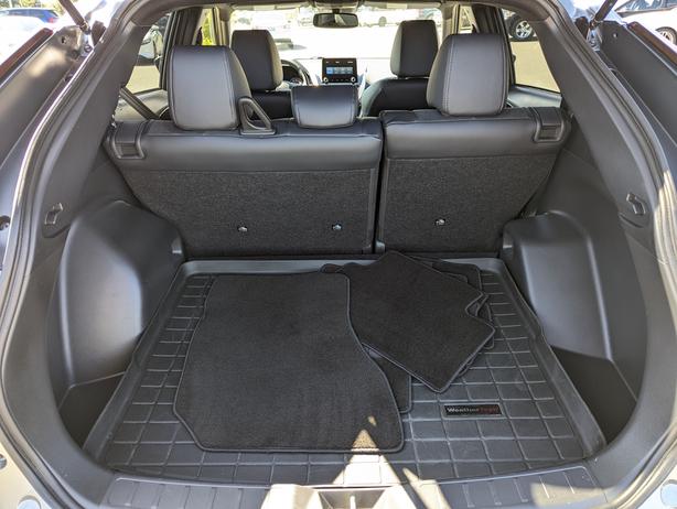 2023 Mitsubishi Eclipse Cross SEL - No Accidents, Heated F/R Seats, 4x4 image 8