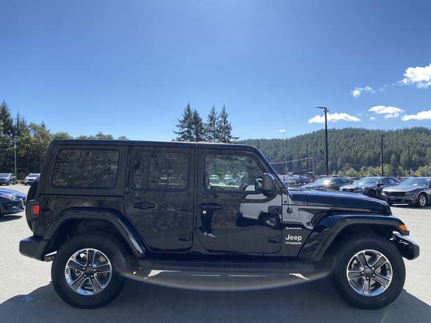 2021 Jeep Wrangler Unlimited Sahara 4WD-Convertible HardTop,Uconnect image 4