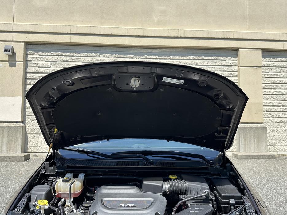 2017 Chrysler Pacifica display photo