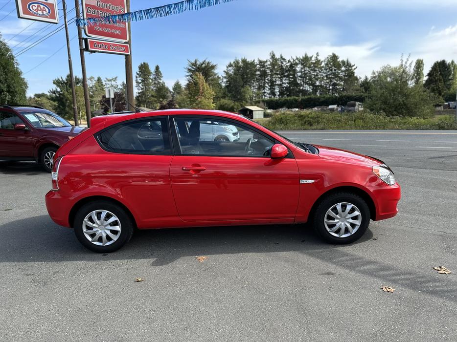 2010 Hyundai Accent display photo